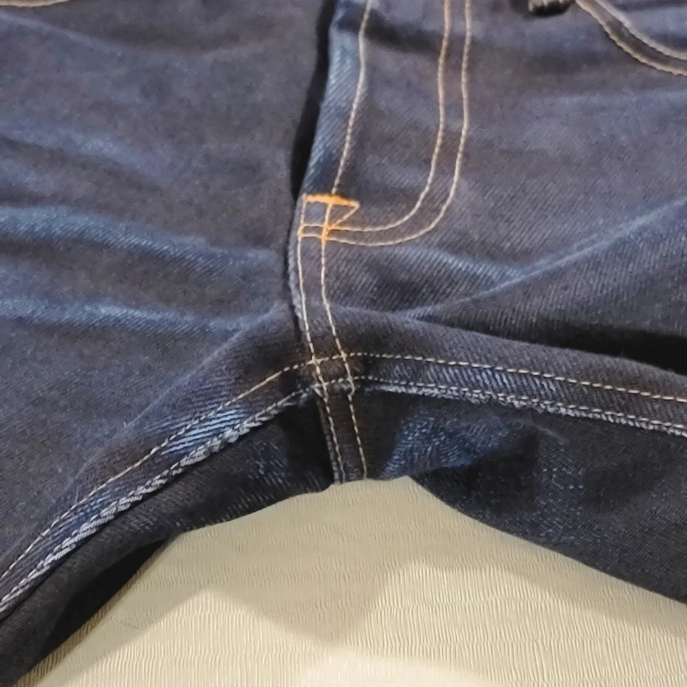 SoSo Selvedge Heavyweight Raw Denim (22oz) - Picture 7 of 15